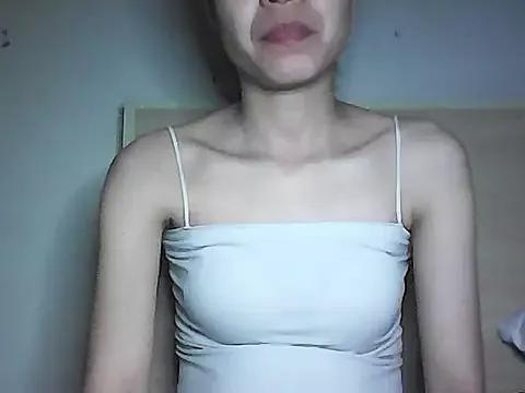 -Ninaa- from StripChat is Freechat