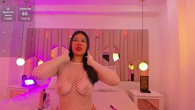 1m_miah from StripChat