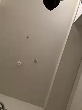 1n0nlythroat webcams show profile image 