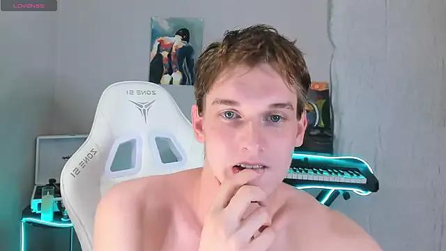 4ever_dude from StripChat