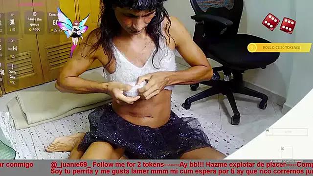 69Juanie69 from StripChat is Freechat