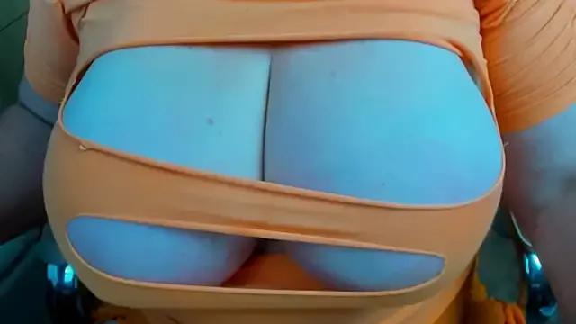77Sambuca77 from StripChat