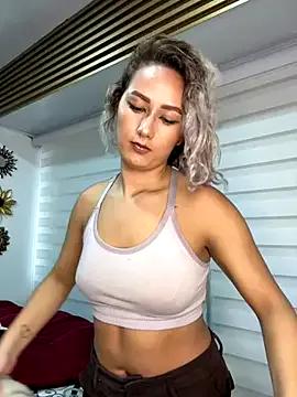 99_natalia from StripChat is Freechat