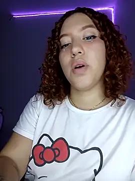Discover our girls online shows and discover the company of countless livestreamers, with stunning shapes, sex toys and more.
