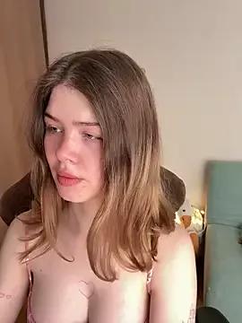 _Amberlley from StripChat is Freechat
