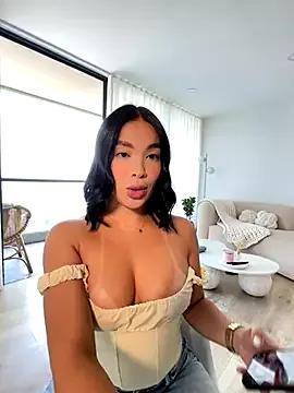 _AnaMilan from StripChat