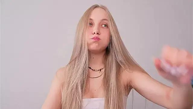 _Appr0ved_ from StripChat