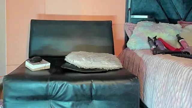 _BrendaMichel_ from StripChat is Freechat
