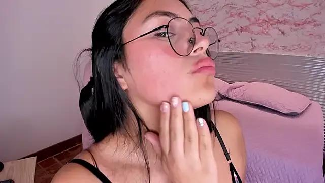 _Danaa from StripChat is Freechat