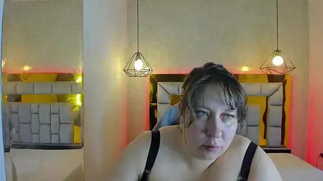 _Emily_rosee_ from StripChat is Freechat