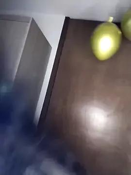 _Emily_vixen from StripChat is Freechat