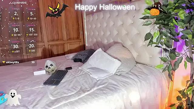 _EMMYROSE from StripChat is Freechat