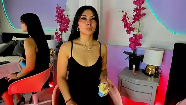 _HAANNAH_ from StripChat