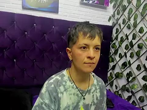 _Hannah_Hot from StripChat is Freechat