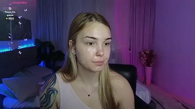 _Ivy__ webcams show profile image 
