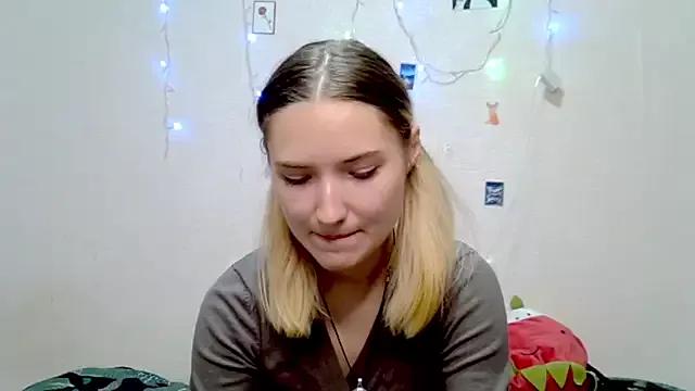 _kikiclark__ from StripChat