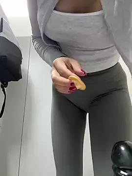 Photos of _MiaQueen_ from StripChat is Group