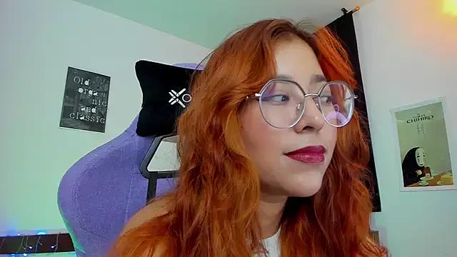 _Moon_Johnson from StripChat