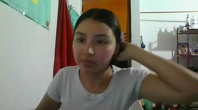 Discover our girls online shows and discover the company of countless livestreamers, with stunning shapes, sex toys and more.