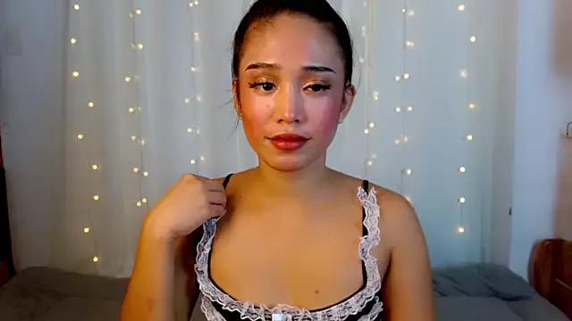 _NaughtyGwen from StripChat is Freechat