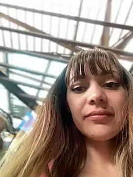 Discover our girls online shows and discover the company of countless livestreamers, with stunning shapes, sex toys and more.