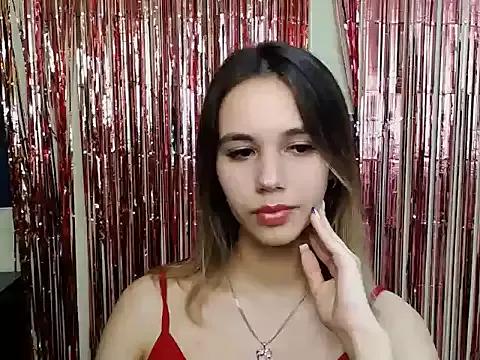 Discover our girls online shows and discover the company of countless livestreamers, with stunning shapes, sex toys and more.