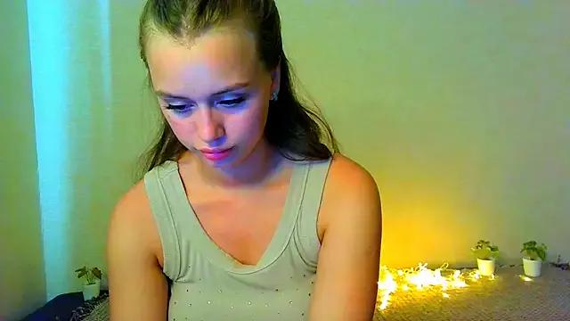 _tulipI8_Jess_beautiful from StripChat is Freechat