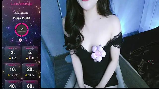 _Viviann_ from StripChat