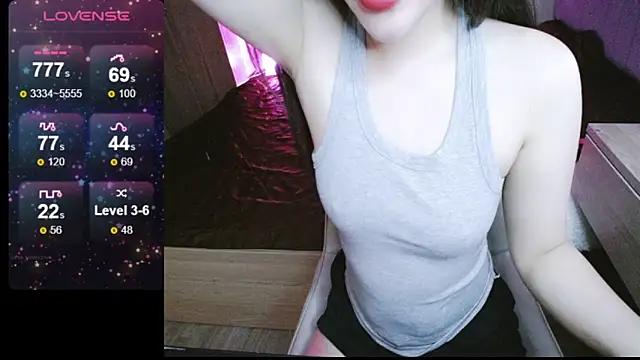 _Viviann_ from StripChat