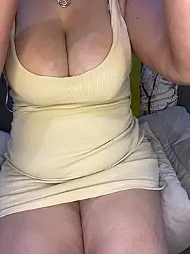 A-mal5 from StripChat