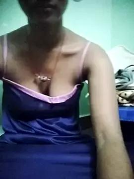 aadhini01 from StripChat