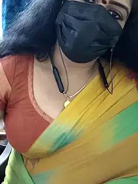 Aadhini99 from StripChat