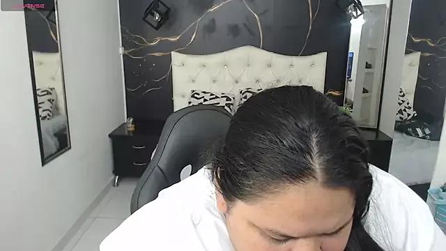 Aaliyah11 from StripChat