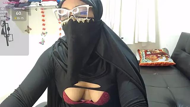 Aaliyah_brown from StripChat