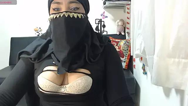 Aaliyah_brown from StripChat