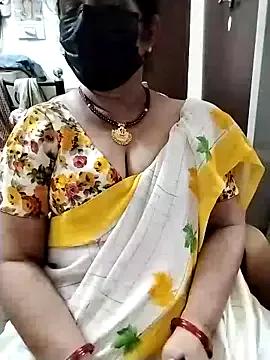 Aarthika webcams show profile image 