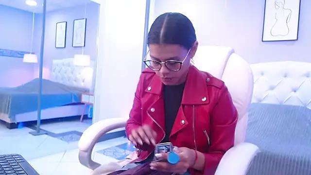 abbiegh_ from StripChat
