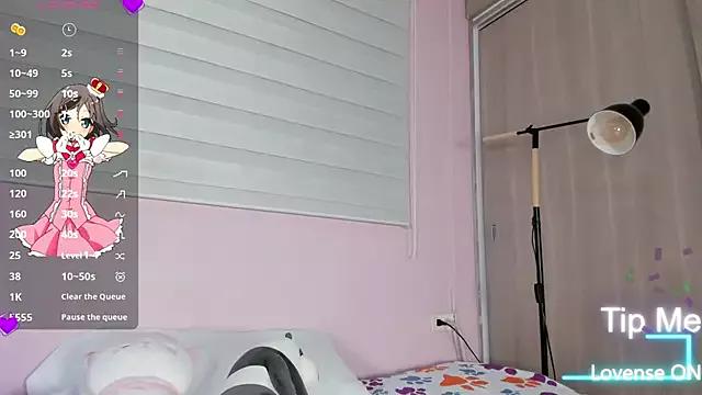 Discover our girls online shows and discover the company of countless livestreamers, with stunning shapes, sex toys and more.
