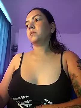 Abbyjoness21 from StripChat