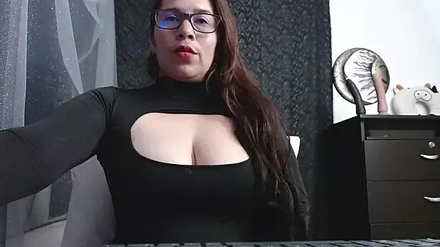 Abril_Bianchi webcams show profile image 