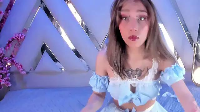 AbrilCooper from StripChat is Freechat