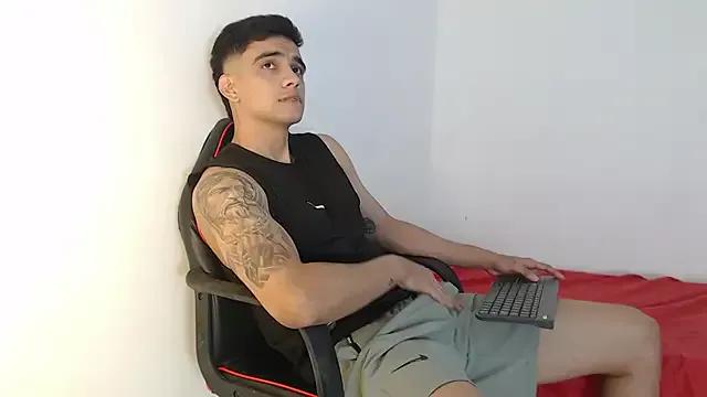 adam_levis17 from StripChat