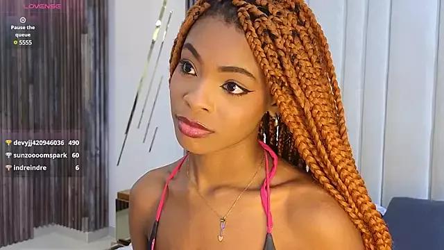 adaraSmiith from StripChat