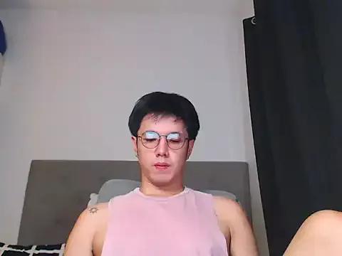 Addictiveboi from StripChat