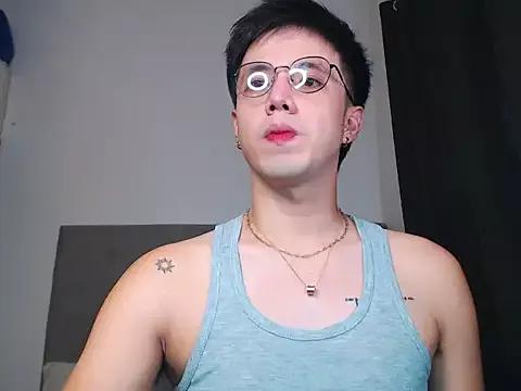 Addictiveboi from StripChat