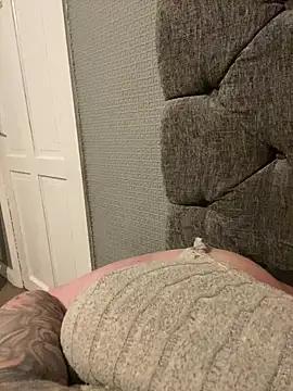 AddictiveRose_25 from StripChat