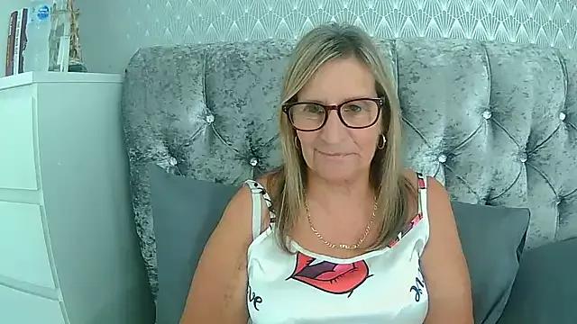 Additive_Mature_Linda from StripChat