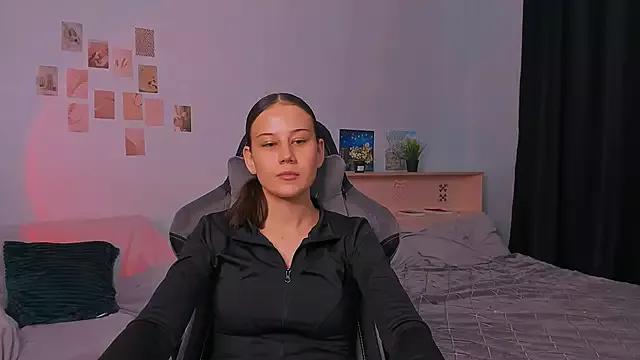 Adelle046 webcams show profile image 