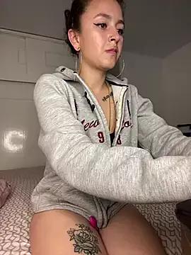 Adhara_cambell from StripChat