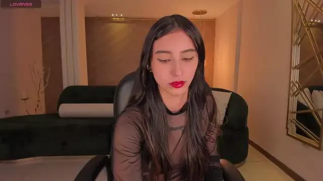 AdharaDonnet from StripChat